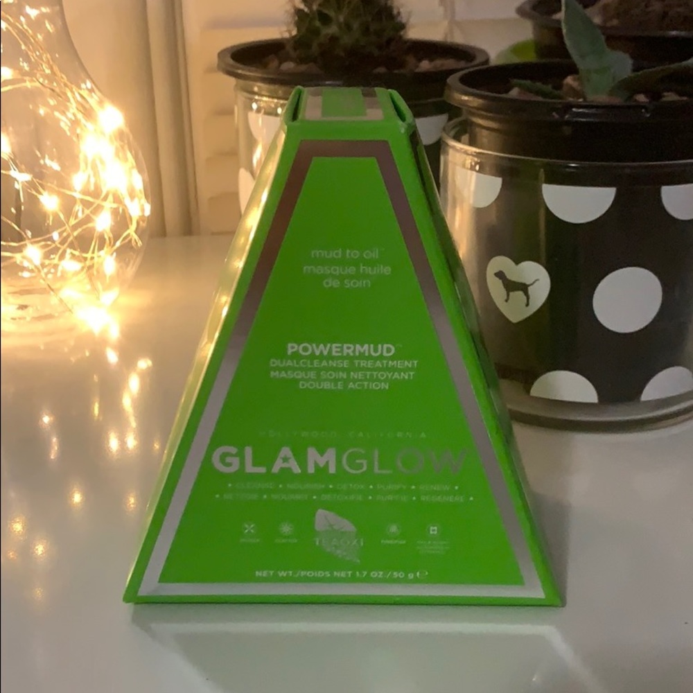 GLAMGLOW Power Mud Dualcleanse Treatment mask